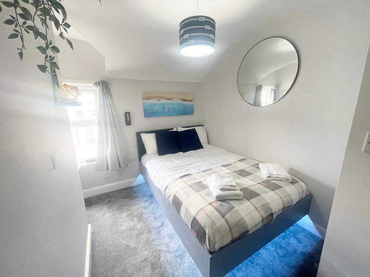 Cloud9 Guest House - By Coastline Retreats - Newly Renovated, Beautiful Ensuite Rooms Near Seafront In Town Centre, Netflix, Superfast Wifi, Communal Kitchen ボーンマス エクステリア 写真