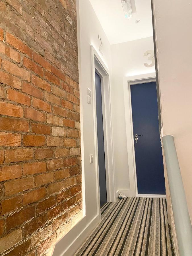 Cloud9 Guest House - By Coastline Retreats - Newly Renovated, Beautiful Ensuite Rooms Near Seafront In Town Centre, Netflix, Superfast Wifi, Communal Kitchen ボーンマス エクステリア 写真