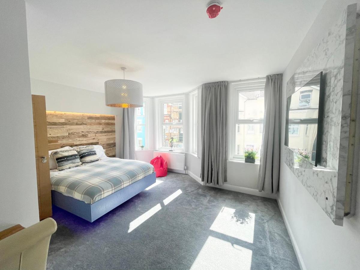 Cloud9 Guest House - By Coastline Retreats - Newly Renovated, Beautiful Ensuite Rooms Near Seafront In Town Centre, Netflix, Superfast Wifi, Communal Kitchen ボーンマス エクステリア 写真